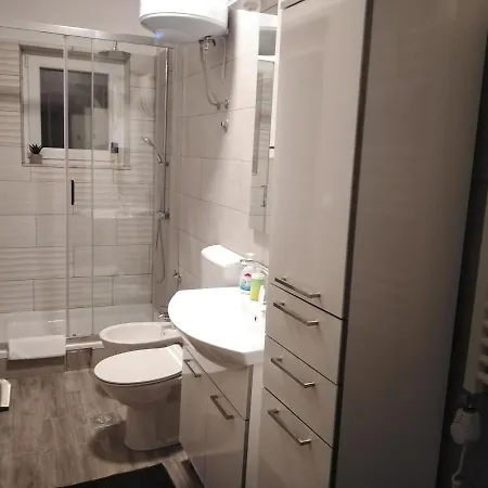 Vikendica House Lily *